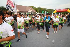 BIB: 
                            <button type="button" onclick="openModal(3530771)" class="btn btn-primary btn-sm float-right btn-popup" data-toggle="modal" data-target=".modal-high-quality">
                        <i class="fas fa-shopping-cart"></i> Add to Cart
                    </button>
                                            <button type="button" onclick="isThisMe(3530771, true)" class="btn btn-success btn-sm float-right btn-popup btn-isme hidden" data-toggle="tooltip" data-placement="bottom" title="นี่คือรูปของคุณใช่ไหม คลิกที่นี่เพื่อเอาเข้าอัลบั้ม">
                        <i class="fas fa-plus"></i> Add to album
                    </button>
                    <button type="button" onclick="isThisMe(3530771, false)" class="btn btn-warning btn-sm float-right btn-popup btn-isnotme hidden">
                        <i class="fas fa-ban"></i> Remove from album
                    </button>